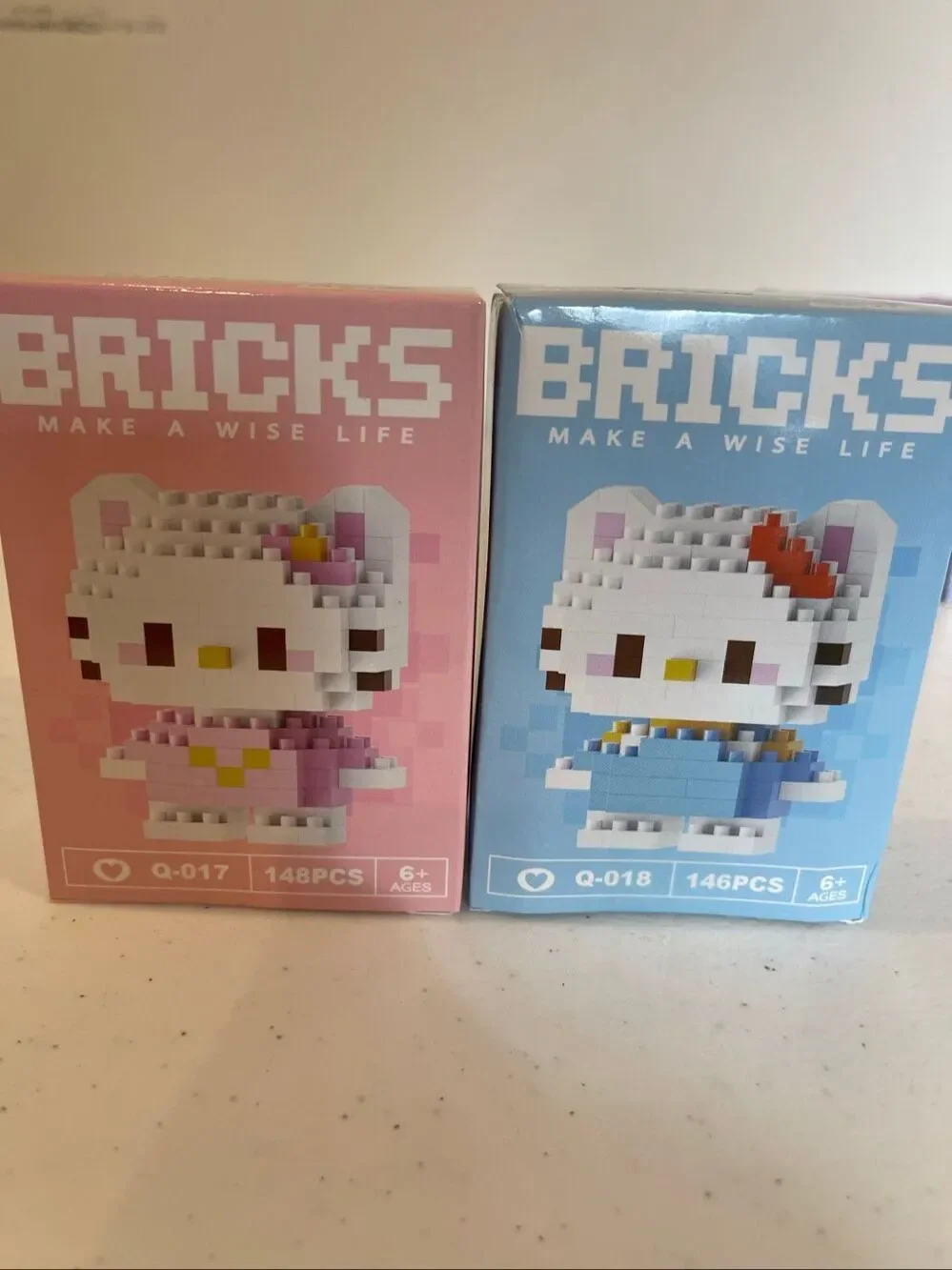 Hello Kitty, Kuromi, Cinnamoroll, Pochacco, My Melody, Bricks Make A Wise Life M